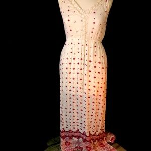 Rue 21  large Boho style dress burgundy and tan color